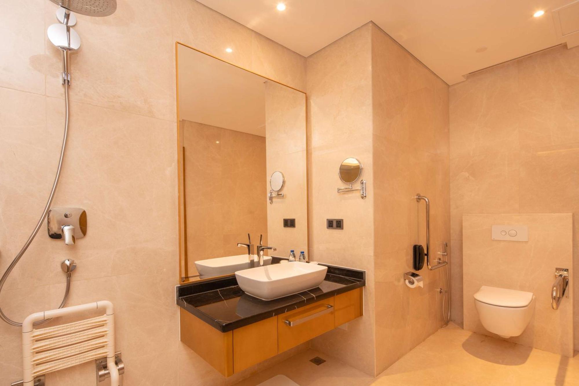 Hilton Brazzaville Les Tours Jumelles Hotel & Residences المظهر الخارجي الصورة