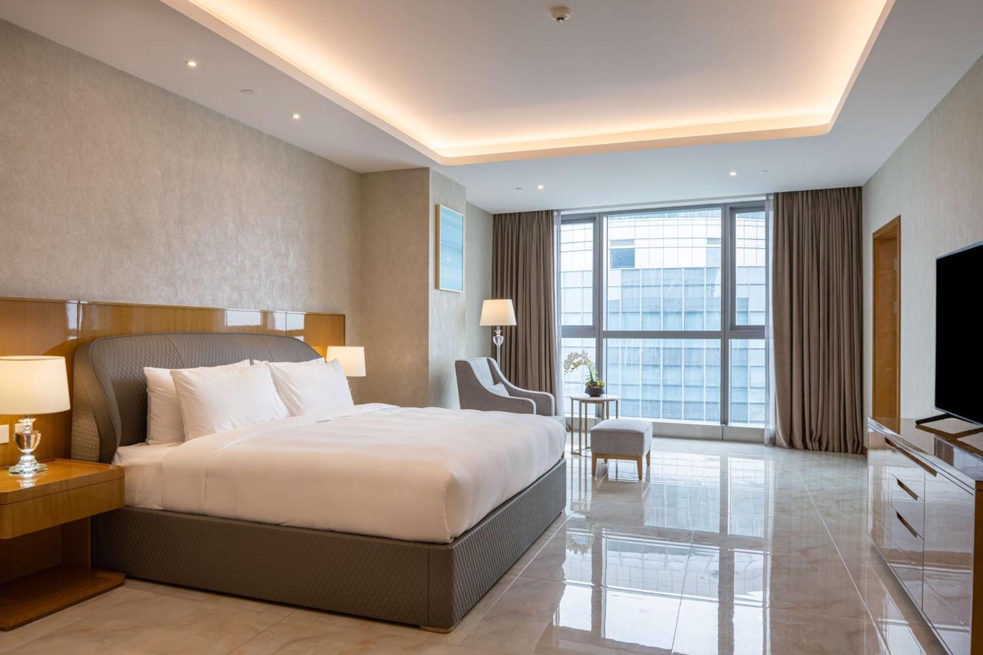 Hilton Brazzaville Les Tours Jumelles Hotel & Residences المظهر الخارجي الصورة