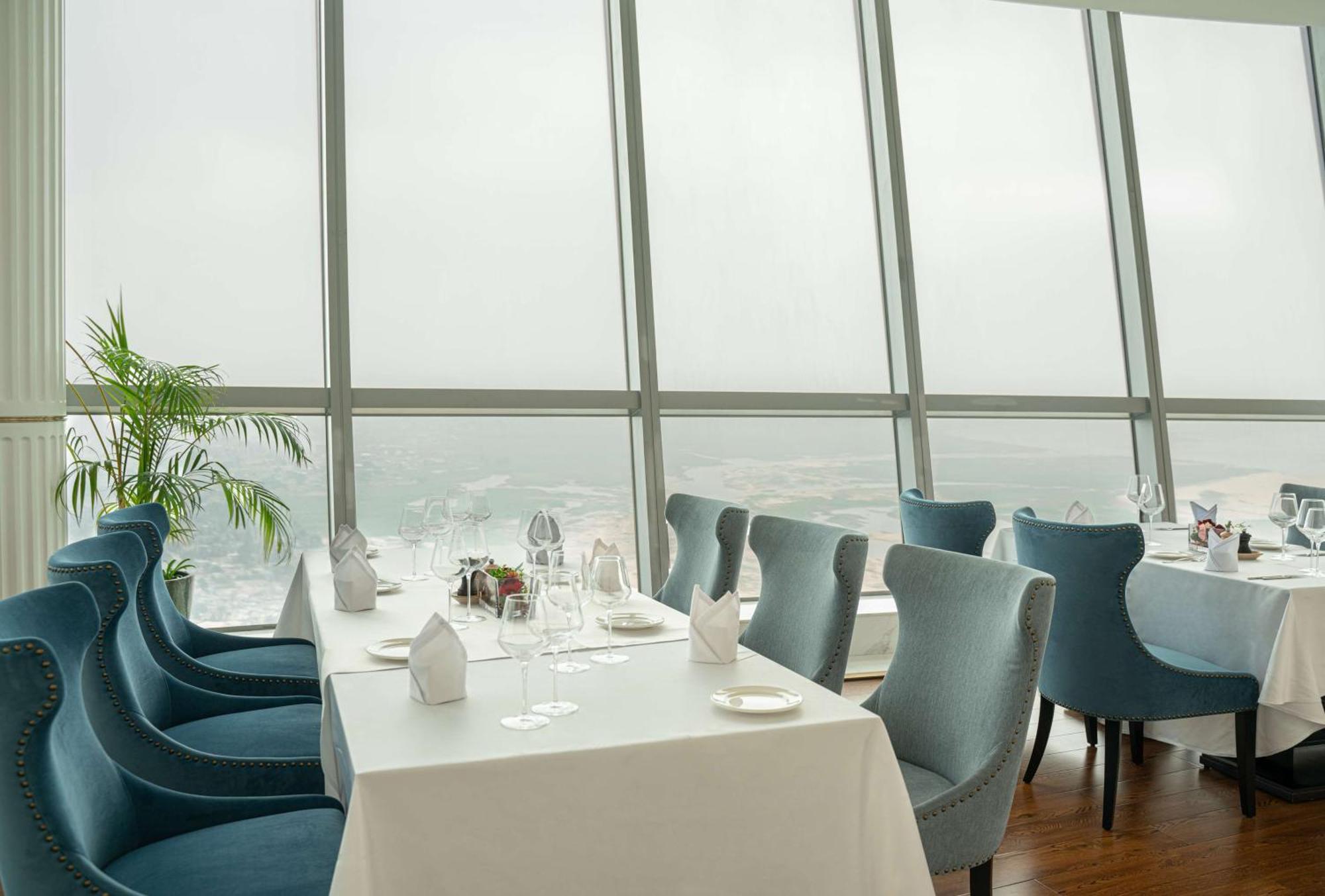 Hilton Brazzaville Les Tours Jumelles Hotel & Residences المظهر الخارجي الصورة